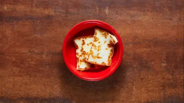 grilled-halloumi-cheese